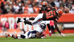 CLEVELAND, OH - OCTOBER 18: outside linebacker Barkevious Mingo #51 of the Cleveland Browns tackles running back C.J. Anderson #22 of the Denver Broncos during the first quarter at Cleveland Browns Stadium on October 18, 2015 in Cleveland, Ohio.   Andrew Weber/Getty Images/AFP
 == FOR NEWSPAPERS, INTERNET, TELCOS &amp; TELEVISION USE ONLY ==