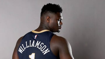 MADISON, NEW JERSEY - AUGUST 11: Zion Williamson of the New Orleans Pelicans poses for a portrait during the 2019 NBA Rookie Photo Shoot on August 11, 2019 at the Ferguson Recreation Center in Madison, New Jersey.   Elsa/Getty Images/AFP
 == FOR NEWSPAPERS, INTERNET, TELCOS &amp; TELEVISION USE ONLY ==