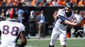 CINCINNATI, OH - SEPTEMBER 25: Trevor Siemian #13 of the Denver Broncos throws a pass to Demaryius Thomas #88 of the Denver Broncos during the first quarter at Paul Brown Stadium on September 25, 2016 in Cincinnati, Ohio. Joe Robbins/Getty Images/AFP
== FOR NEWSPAPERS, INTERNET, TELCOS & TELEVISION USE ONLY ==