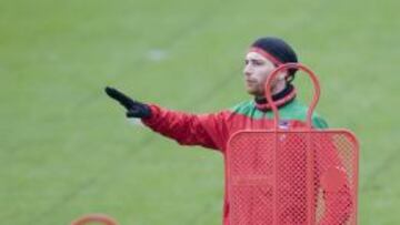 Amorebieta ni siquiera ha entrado en la convocatoria de Bielsa