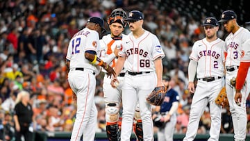 HOUSTON, TEXAS - AUGUST 24: Dusty Baker Jr. #12 pulls J.P. France #68 of the Houston Astros in the third inning against the Boston Red Sox at Minute Maid Park on August 24, 2023 in Houston, Texas.   Logan Riely/Getty Images/AFP (Photo by Logan Riely / GETTY IMAGES NORTH AMERICA / Getty Images via AFP)