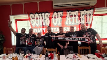 Junta directiva de los Sons of Atleti en su décimo aniversario con Juan Carlos Pedraza.