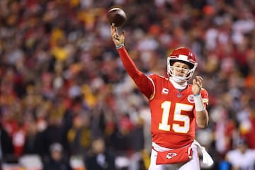 KANSAS CITY, MISSOURI - JANUARY 16: Patrick Mahomes #15 of the Kansas City Chiefs throws the ball in the second quarter of the game against the Pittsburgh Steelers in the NFC Wild Card Playoff game at Arrowhead Stadium on January 16, 2022 in Kansas City, 