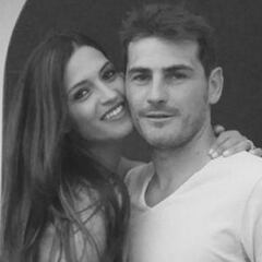 Iker Casillas muestra a Sara Carbonero de niña