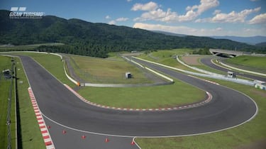 Gran Turismo Sport añade 5 coches y un circuto gratuitamente
