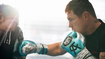 Canelo Álvarez durante un entrenamiento.