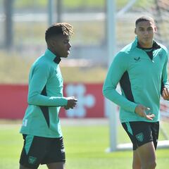 Nico Williams y Unai Gómez, a tope para el United