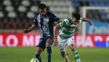  (L-R) Gustavo Cabral of Pachuca and Juan Brunetta of Santos during the game Pachuca vs Santos, corresponding to Requalification of the Torneo Clausura 2023 of the Liga BBVA MX, at Hidalgo Stadium, on May 06, 2023.

<br><br>

(I-D) Gustavo Cabral de Pachuca y Juan Brunetta de Santos durante el partido Pachuca vs Santos, Correspondiente a la Recalificacion del Torneo Clausura 2023 de la Liga BBVA MX,en el Estadio Hidalgo, el 06 de Mayo de 2023.