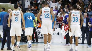 Reyes, Tavares y Thompkins, los únicos pívots sanos en el Madrid.