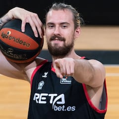 Balvin: "Nos falta crear la química en el grupo"