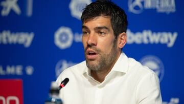 La emotiva despedida de Manu con el Alav¨¦s