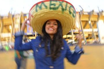 El color de los aficionados en el Estadio Azteca