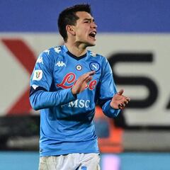 Prensa elogia a 'Chucky' Lozano por mantenerse en el campo a pesar de lesión