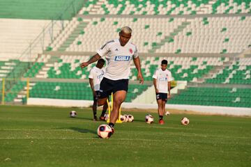 Los dirigidos por Reinaldo Rueda se encuentran concentrados en Santa Cruz de la Sierra y preparan el duelo por Eliminatorias ante Bolivia. El partido se llevará a cabo el jueves 2 de septiembre. 