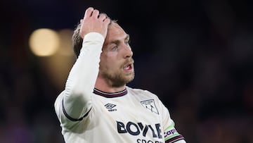 Bowen se lamenta de una ocasión ante el Palace.