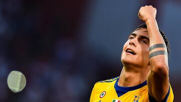 Genoa (Italy), 26/08/2017.- Juventus' Paulo Dybala celebrates after the Italian Serie A soccer match between Genoa CFC and Juventus FC at Luigi Ferraris stadium in Genoa, Italy, 26 August 2017. (Génova, Italia) EFE/EPA/SIMONE ARVEDA
