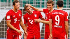 Soccer Football - Bundesliga - VfL Wolfsburg v Bayern Munich - Volkswagen Arena, Wolfsburg, Germany - June 27, 2020  Bayern Munich&#039;s Mickael Cuisance celebrates scoring their second goal with Thomas Muller, Leon Goretzka and Robert Lewandowski, follo