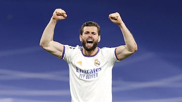 Nacho, ante el PSG.