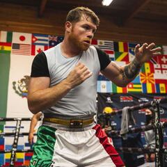 Canelo sobre su pelea con Caleb Plant: “Es más personal que nunca”