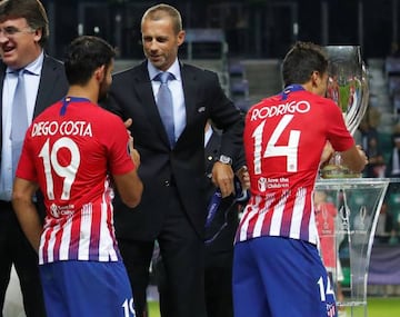 Rodigo celebra la Supercopa de Europa.