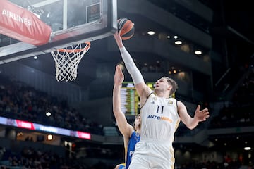 Espectacular entrada a canasta de Mario Hezonja.