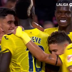 El golazo del exbético Ayoze Pérez para silenciar Sevilla en el descuento