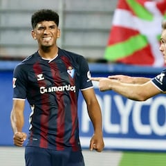 Las tarjetas de Corpas abren una ventana para Adu Ares