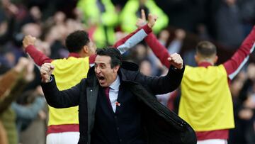 Soccer Football - Premier League - Aston Villa v Manchester United - Villa Park, Birmingham, Britain - November 6, 2022 Aston Villa manager Unai Emery celebrates after Aston Villa's Jacob Ramsey scores their third goal REUTERS/Carl Recine EDITORIAL USE ONLY. No use with unauthorized audio, video, data, fixture lists, club/league logos or 'live' services. Online in-match use limited to 75 images, no video emulation. No use in betting, games or single club /league/player publications.  Please contact your account representative for further details.