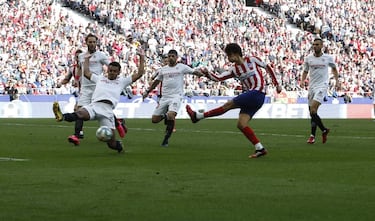 Joao Félix, el jugador más caro en la historia del Atlético de Madrid (126 millones de euros), fue el autor del último tanto rojiblanco. Fue en el empate (2-2) ante el Sevilla. Koke recuperó un balón, se movió hacia delante, abrió a la izquierda, y allí apareció el joven portugués, para soltar un zurdazo que, tras tocar en Koundé, se elevó por encima de Vaclik y entró.