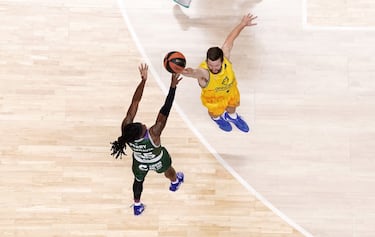 El Unicaja remonta al Gran Canaria con el ritmo del huracán Carter