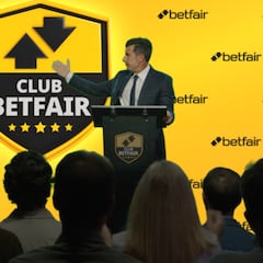 Apuesta y gana: Luis Figo presenta el nuevo Club Betfair para clientes fieles