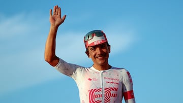 Richard Carapaz, en el podio del Giro de Italia 2025 en Roma.
