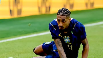Foxborough (United States), 26/03/2026.- Kylian Mbappe (L) of France escapes Raphinha of Brazil during the international friendly match between Brazil and France in Foxborough, Massachusetts, USA, 26 March 2026. (Futbol, Amistoso, Brasil, Francia) EFE/EPA/ADAM RICHINS
PUBLICADA 27/03/26 NA MA14 4COL