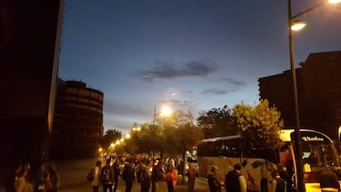 La 'marea valencianista' viaja en 12 autobuses hacia Valladolid