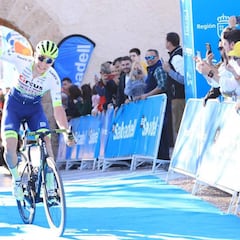 Meurisse gana tras una larga fuga; Valverde y Luis León, a 16'