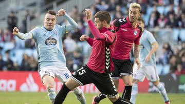 Iago Aspas disputa un bal&oacute;n contra Theo Hern&aacute;ndez en el Celta-Alav&eacute;s. 