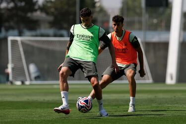 Federico Valverde durante el entrenamiento de esta mañana. 