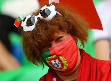 Seguidores de Portugal antes de comenzar el partido