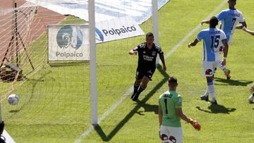 Colo Colo vence a Antofagasta y acecha a Coquimbo