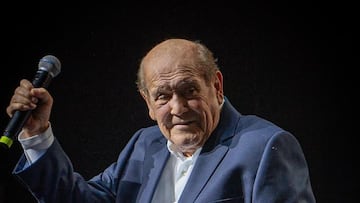 Falleció Leo Dan, cantante argentino y genio de la música romántica, a los 82 años.