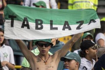 Nacional ocupó un pequeño de sector de oriental, desde donde alentó.