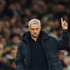Mou, maniatado en Londres
