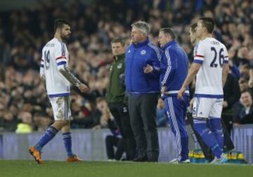 Diego Costa la lía al morder a un rival y escupir al árbitro en el Everton-Chelsea de la FA Cup.