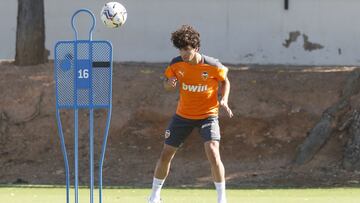 19/08/20
VALENCIA CF
CORONAVIRUS COVID19
PRETEMPORADA
ENTRENAMIENTO PUERTA CERRADA
HUGO GONZALEZ