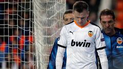 Denis Cheryshev, se retira lesionado.