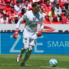 Ángel Malagón sale lesionado y enciende alarmas en América