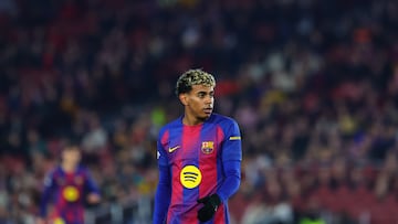 Follow all the action from Catalonia as the league leaders aim to continue to add pressure on chasing pack.