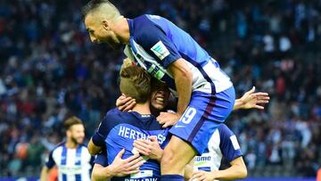 El Hertha Berlín bate al Schalke y el Mainz, al Augsburgo