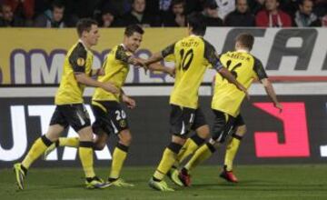 Slovan Liberec-Sevilla. Los jugadores del Sevilla celebran el empate.