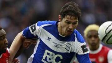 <b>SU FICHAJE SE COMPLICA. </b>Nikola Zigic, en un partido con su actual equipo, el Birmingham City.